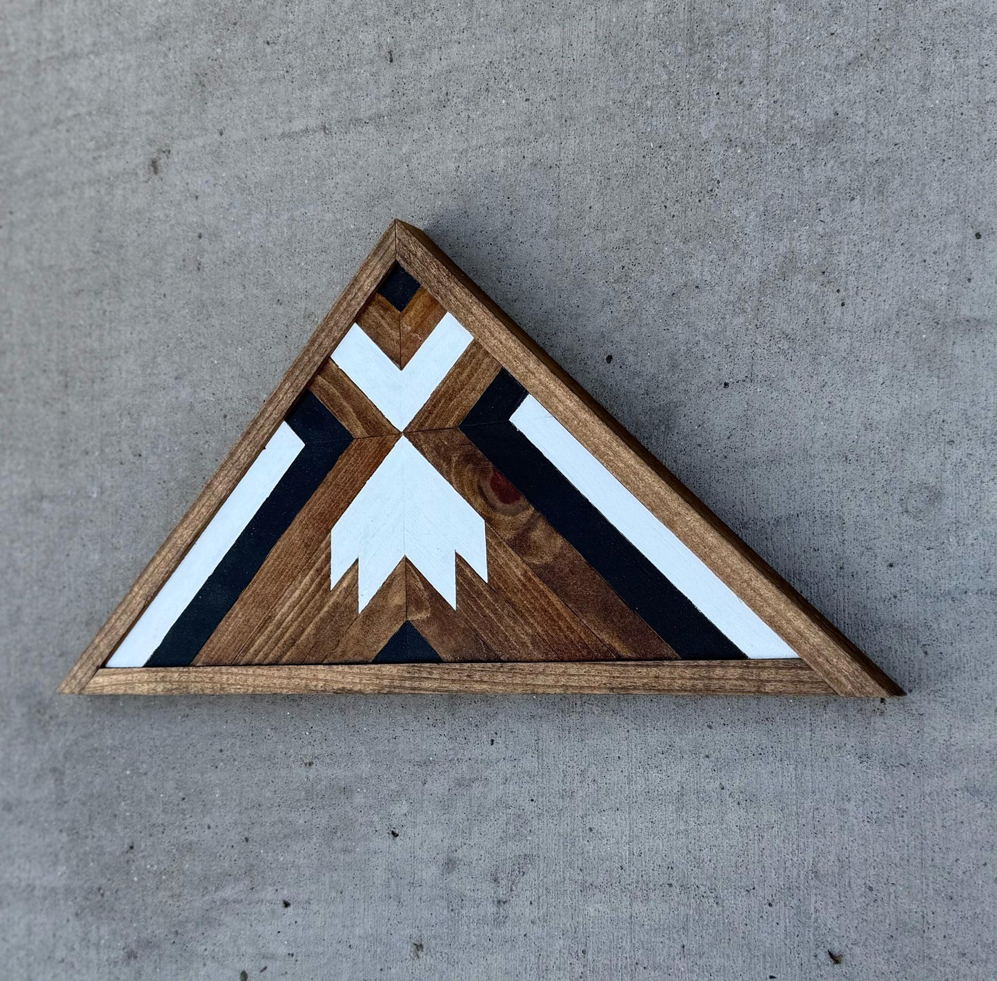 Modern Farmhouse Wood Wall Art/Modern Rustic Wall Hanging/Personalized Wooden Wall Art /Triangle Boho Home Decor/Geometric Design