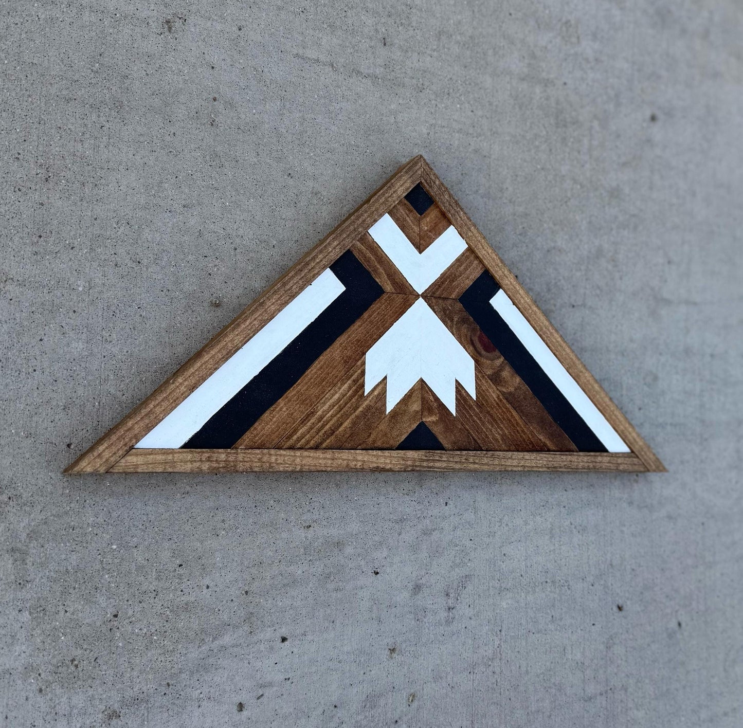 Modern Farmhouse Wood Wall Art/Modern Rustic Wall Hanging/Personalized Wooden Wall Art /Triangle Boho Home Decor/Geometric Design