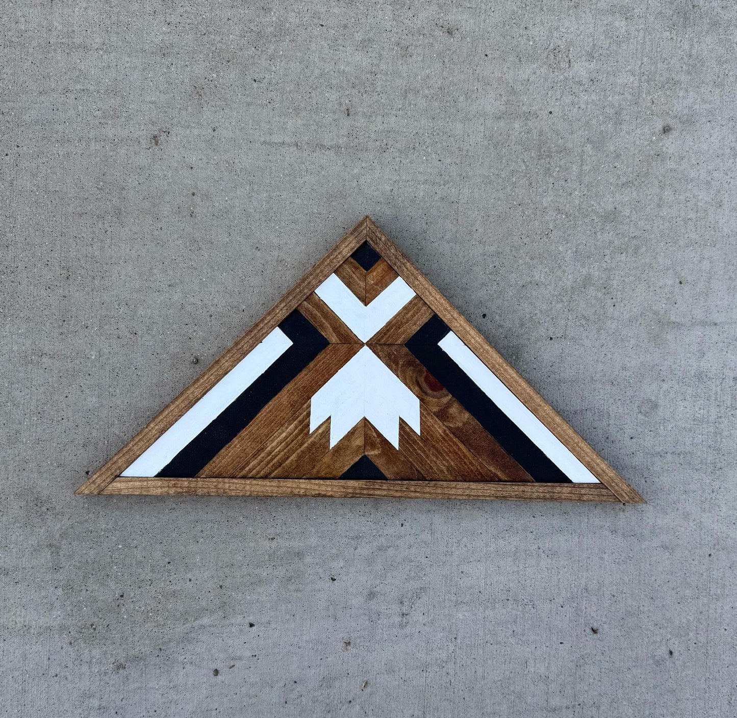 Modern Farmhouse Wood Wall Art/Modern Rustic Wall Hanging/Personalized Wooden Wall Art /Triangle Boho Home Decor/Geometric Design